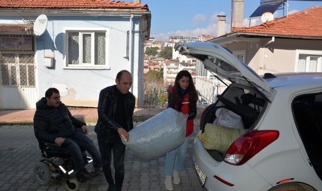 Manisalı engelliden "kader ortağı" için 50 bin mavi kapak bağışı