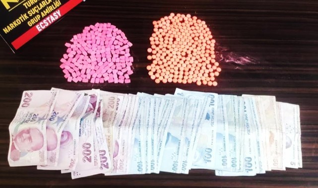 407 adet uyuşturucu hapla yakalandı!