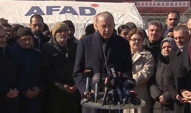 Cumhurbaşkanı Erdoğan deprem bölgesinde: Vefat edenlerin sayısı 8 bin 574'e yükseldi