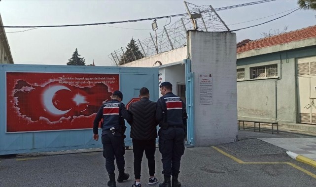 Manisa'da firari hükümlü uyuşturucuyla yakalandı