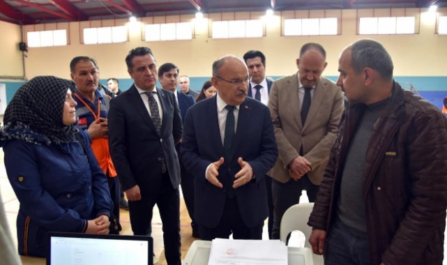 Manisa'ya 12 bin 533 depremzede geldi
