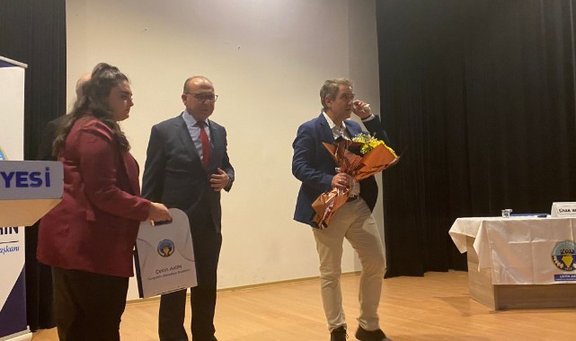 Araştırmacı Yazar Sinan Meydan Turgutlu'da