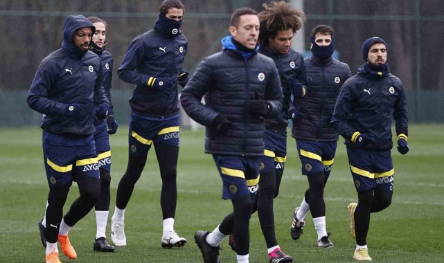 Fenerbahçe, Alanyaspor maçı hazırlıklarına başladı