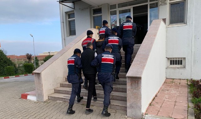 Manisa'da terör operasyonu: 3 gözaltı!