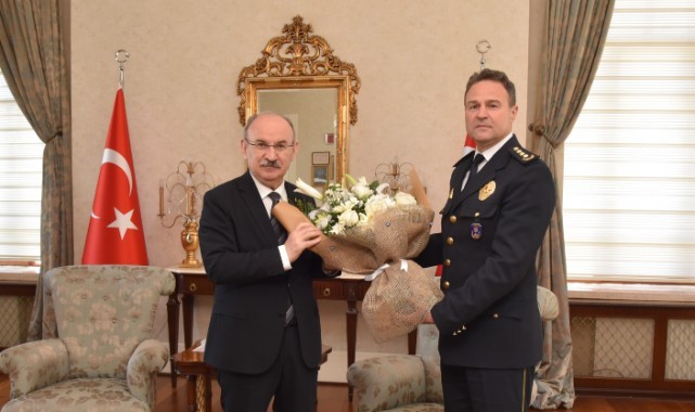 Manisa'nın yeni İl Emniyet Müdürü Mesut Gezer göreve başladı 