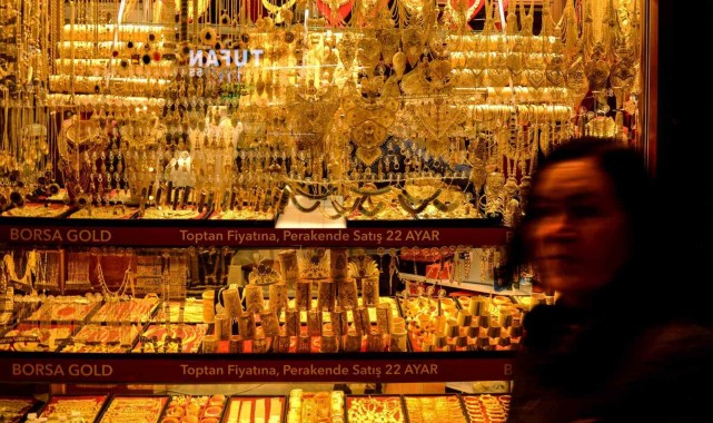 Ons altın 2000 doları geçti, gram altın rekor kırdı