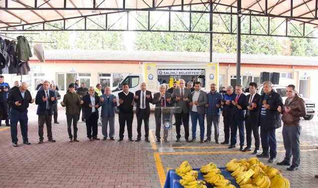 Salihli'de Gümüşçayı semt pazar yeri dualarla hizmete girdi