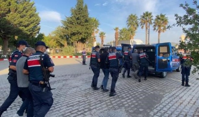 Terör örgütüne para toplayan şüpheliler jandarmadan kaçamadı