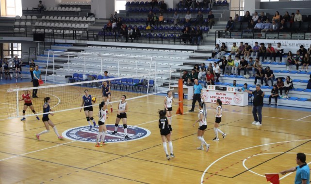 Turgutlu Belediyesi Kadın Voleybol Takımı Ligin Son Maçına Çıkıyor