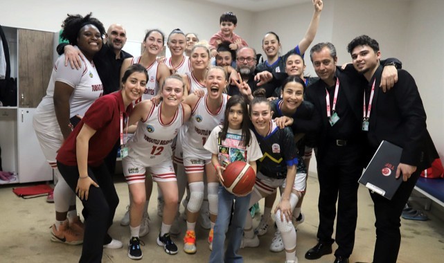 Turgutlu Belediyespor, Edremit'i farklı geçti: 76-61