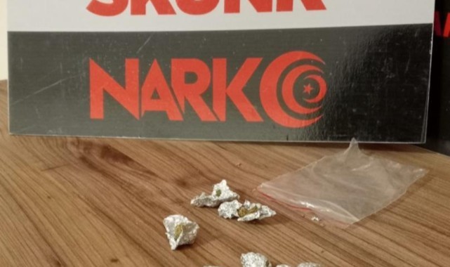 Üzerinde uyuşturucu yakalanan şahıs gözaltına alındı