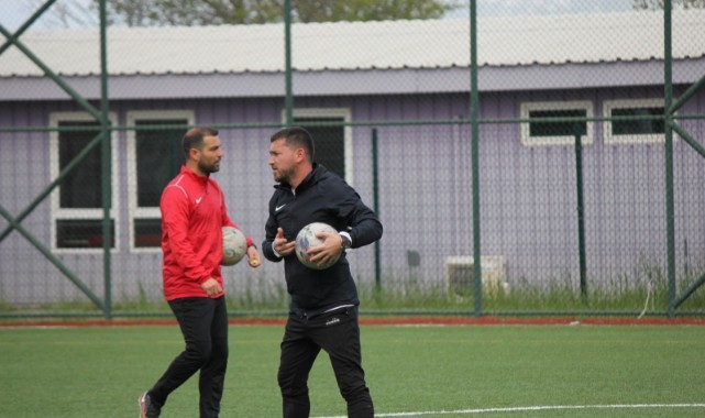 Bornova'nın Profesyonel Lig Hasretine Turgutlulu Eski Futbolcu Son Verdi