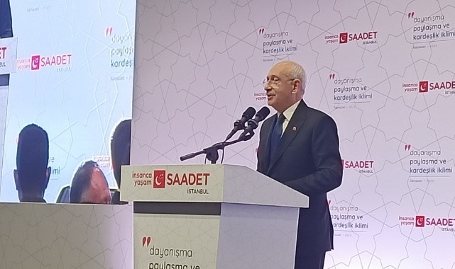    CHP Genel Başkanı Kılıçdaroğlu: "Salon kalabalıktı, yerdeki seccadeyi görmedim"