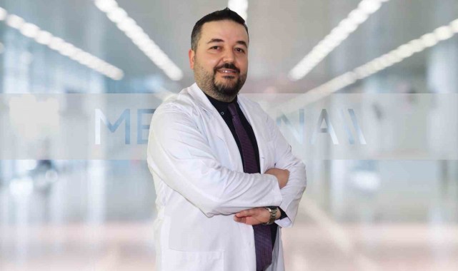Dr. Öğretim Üyesi Öztorun : "Sıvı tüketiminin az olması böbrek taşına neden oluyor"