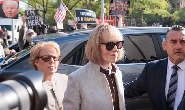 E. Jean Carroll: “Donald Trump bana tecavüz etti”   