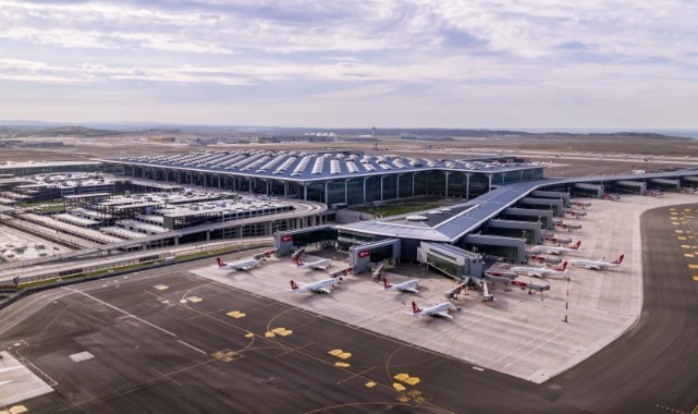 İstanbul Havalimanı’nda günlük uçuş ve yolcu sayısında tüm zamanların rekoru kırıldı   