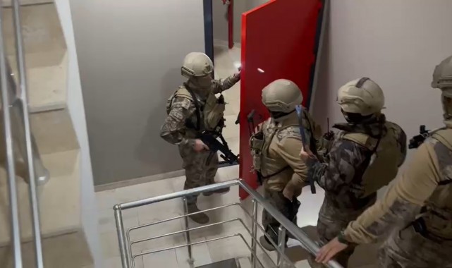 Kuzenler çetesinden 550 Milyon TL'lik yasa dışı bahis vurgunu: 35 gözaltı