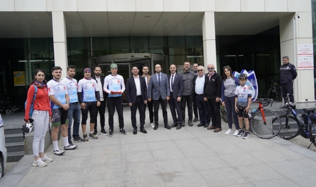 Manisa'dan Çanakkale'ye kadar pedal çevirecekler