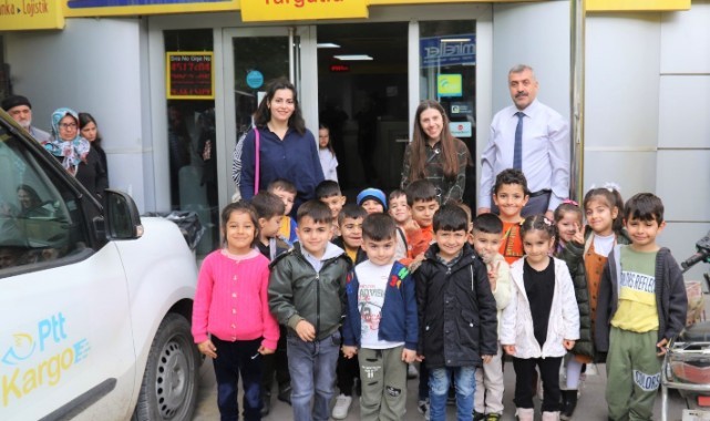 Minik Öğrencilerden Velilere Sürpriz Mektup