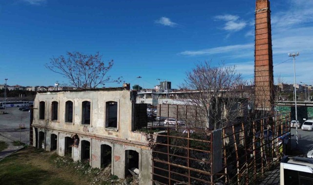 Osmanlı döneminden kalan 135 yıllık fabrika harabeye döndü