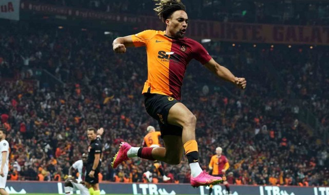 Sacha Boey bu sezon ilk gol sevincini yaşadı