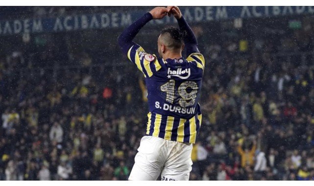 Serdar Dursun, bu sezon 4. kez fileleri havalandırdı