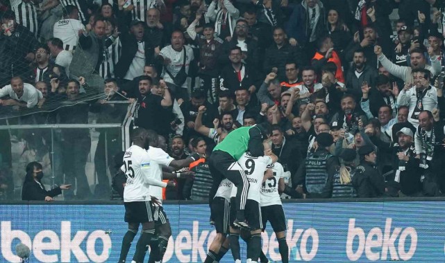 Spor Toto Süper Lig: Beşiktaş: 3 - Galatasaray: 1