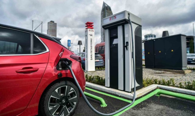 Türkiye'de elektrikli otomobile geçiş hızlandı, satışlar her ay artıyor