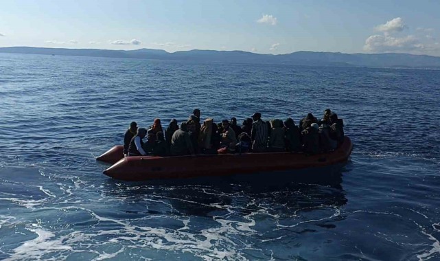 Yunanistan'ın ölüme ittiği 62 göçmen kurtarıldı