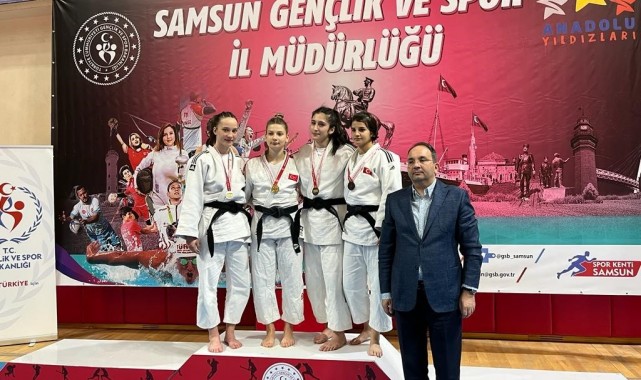 Yunusemreli judocular, Samsun'dan üç madalya ile döndü