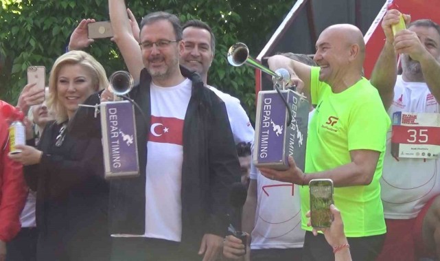 4. Uluslararası Maraton İzmir'de yarış zamanı