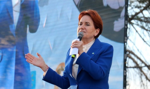 Akşener: "2 yıl içerisinde tüm Suriyelileri ülkelerine geri göndereceğiz”  
