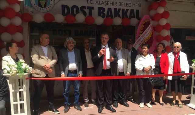 Alaşehir'de ihtiyaç sahipleri için Dost Bakkal açıldı