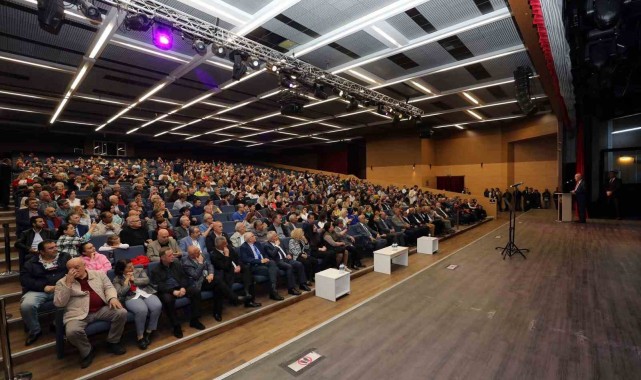 Bozkırın Tezenesi Neşet Ertaş Yenimahalle'de anıldı