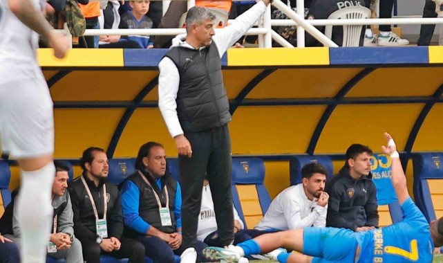Bucaspor 1928'de Sait Karafırtınalar, Cüneyt Dumlupınar'ı geride bıraktı