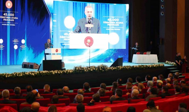 Cumhurbaşkanı Erdoğan "Körpe dimağların iğdiş edilmesine izin vermeyeceğiz"