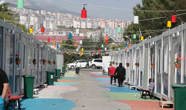 Down sendromlu çocuklar ve ailelerinin yeni yaşam alanı: 'Artı bir sokağı'