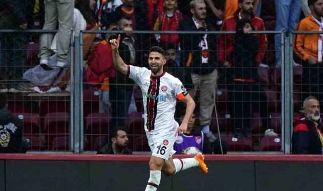 Fabio Borini Fatih Karagümrük'e veda etti