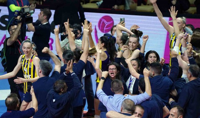 Fenerbahçe Kadın Voleybol Takımı şampiyon oldu