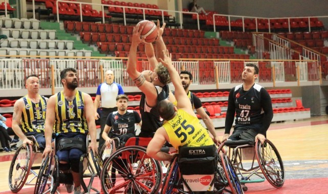 Final serisinde ilk raunt Fenerbahçe'nin   