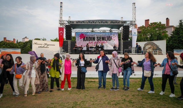 Gaziemirli kadınlar baharı karşıladı