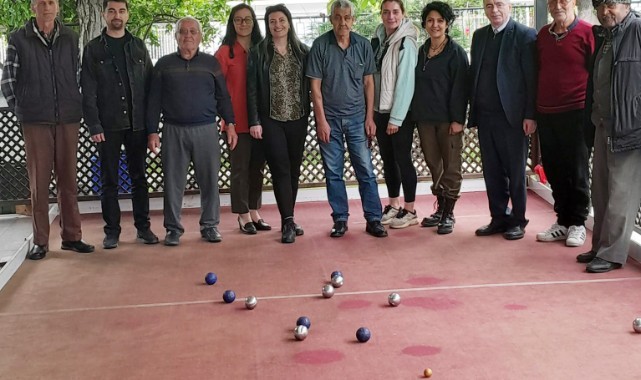 Huzurevi sakinleri bocce ile eğlendi
