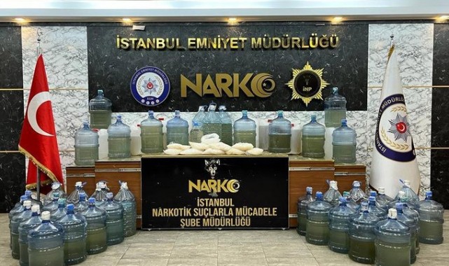İçişleri Bakanı Soylu: "Büyükçekmece'de 780 kilo sıvı kristal metamfetamin ele geçirildi"