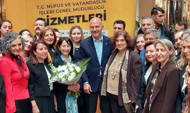 İçişleri Bakanı Soylu, nüfusmatik cihazını tanıttı