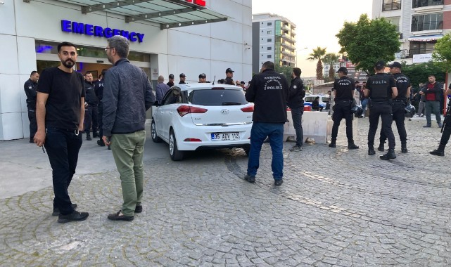 İzmir’de iki grup arasında silahlı bıçaklı kavga: 1 ölü, 2 yaralı