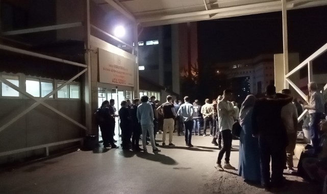 İzmir’de silahlı kavga: 1’i ağır 5 yaralı  