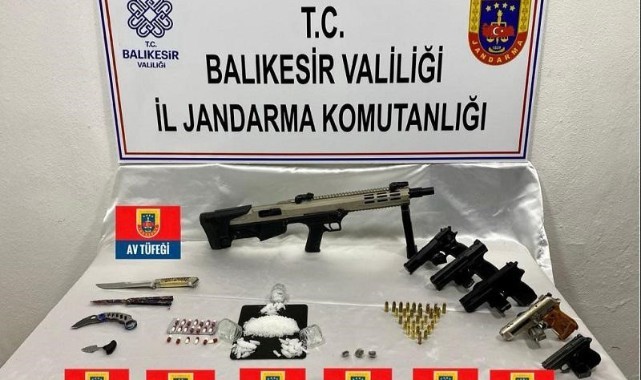 Jandarmadan uyuşturucu imalathanesine baskın