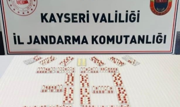 Jandarmadan uyuşturucu operasyonu: 3 gözaltı