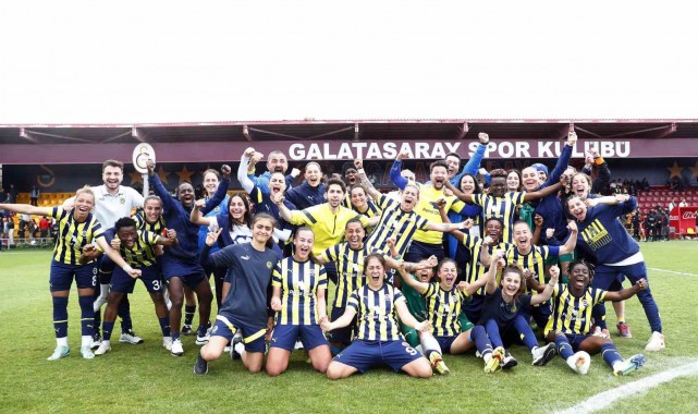 Kadın Futbol'da Galatasaray'ı eleyen Fenerbahçe finale yükseldi