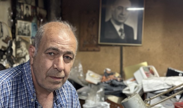 Kapalıçarşı'nın son hakkakı zamana direniyor